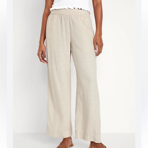 Old Navy Beige Wide-Leg Pants - Picture 1 of 3